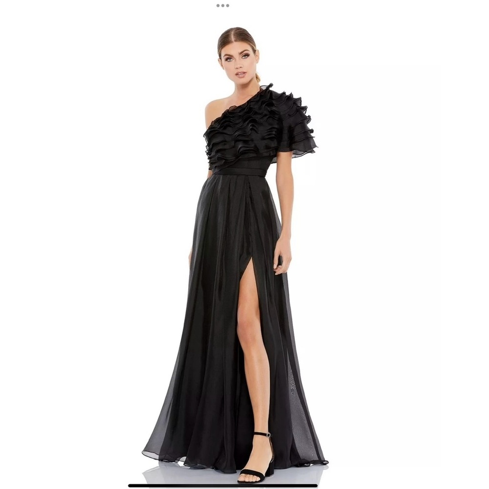 Women’s Ieena Mac Duggal ruffled layered one shoulder gown NWT SZ 6 black